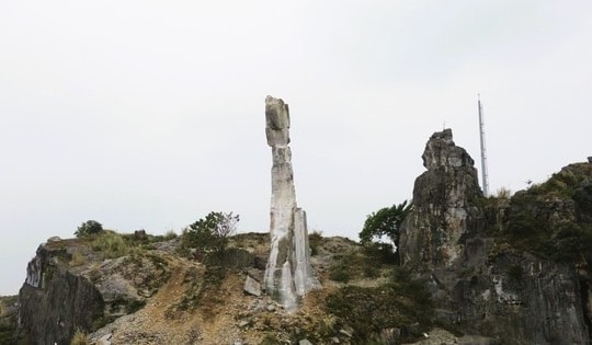 Diện mạo Hòn Vọng Phu sau khi được đầu tư 17 tỉ đồng chống đổ sập