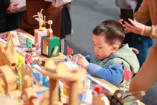 Xây dựng hệ sinh thái sáng tạo đô thị Hà Nội