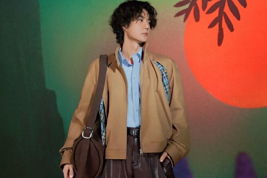 Vương Nhất Bác cá tính trong bộ sưu tập mới của Loewe