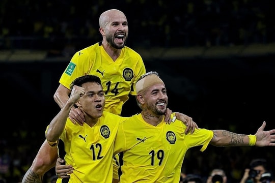 Tiền đạo nhập tịch Malaysia tính giải nghệ ở tuổi 30