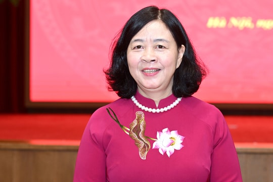 Giới thiệu bà Bùi Thị Minh Hoài ứng cử đại biểu Quốc hội khóa 16