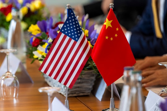 Trung Quốc phản đối ông Trump áp thuế đối tác thương mại của Iran