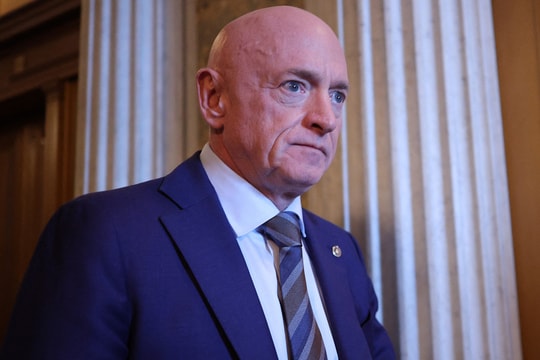 Nghị sĩ Mỹ kiện Bộ trưởng Quốc phòng