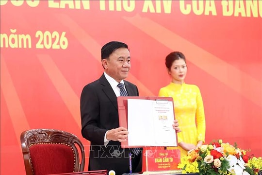 Lễ phát hành đặc biệt bộ tem bưu chính chào mừng Đại hội XIV của Đảng