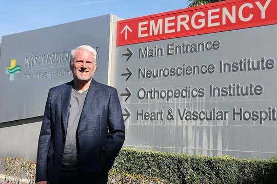 Bác sĩ ung thư thoát cửa tử sau ca khoan sọ tại giường