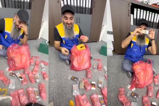 Nhận điện thoại Nokia sau 16 năm đặt hàng