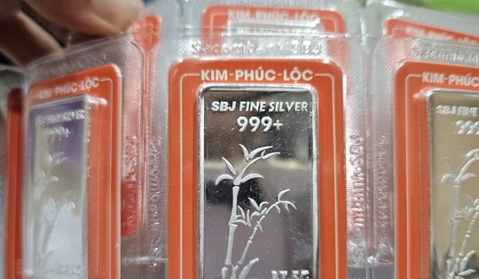 Sốc với giá bạc hôm nay, 14-1, người mua bạc lãi 14 triệu đồng/1 tuần