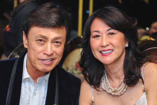 Hôn nhân hơn 30 năm của Tuấn Ngọc và vợ kém 14 tuổi trước khi ly hôn