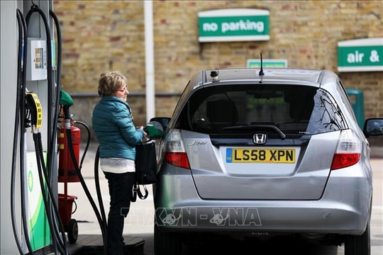 Đà tăng giá dầu bị chặn lại khi căng thẳng địa chính trị hạ nhiệt