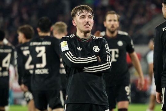 Bayern lập kỷ lục sau lượt đi Bundesliga