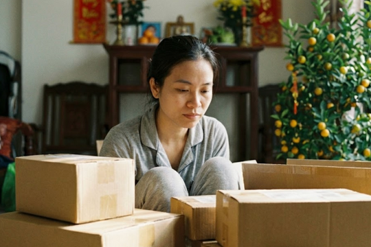 Nghịch lý sống tối giản 'dọn nhà thấy 20 túi hàng online chưa khui'