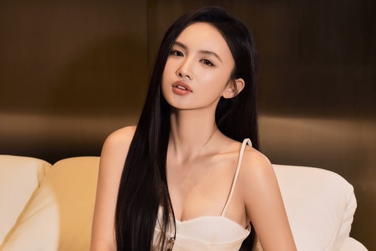 Con gái Tú Dưa gây tranh cãi