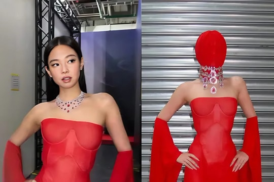 Jennie diện chiếc váy gây sốt