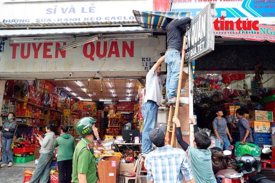 TP Hồ Chí Minh ra quân lập lại trật tự đô thị