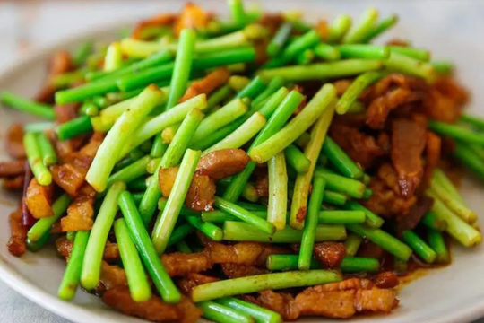 Bí quyết ướp thịt mềm ngọt không cần muối hay rượu