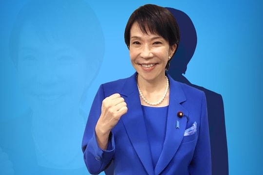 Giải mã tủ đồ xanh lam của Thủ tướng Nhật Bản