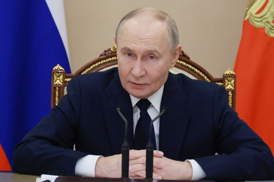 Ông Putin điện đàm với lãnh đạo Iran, Israel để hạ nhiệt căng thẳng