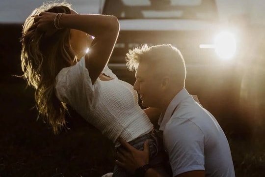 Chuyện chăn gối nguội lạnh: Ai đang làm hôn nhân rạn vỡ?