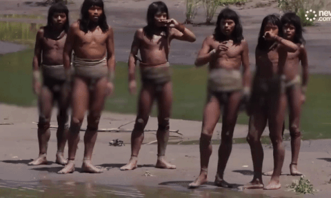 Nhà thám hiểm Mỹ công bố video về bộ tộc chưa từng tiếp xúc với thế giới