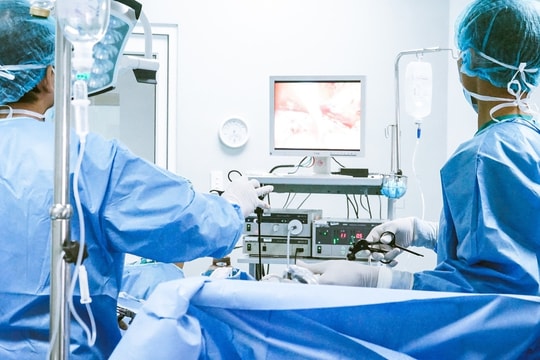 Mổ nội soi - kỹ thuật chiếm ưu thế trong điều trị phụ khoa