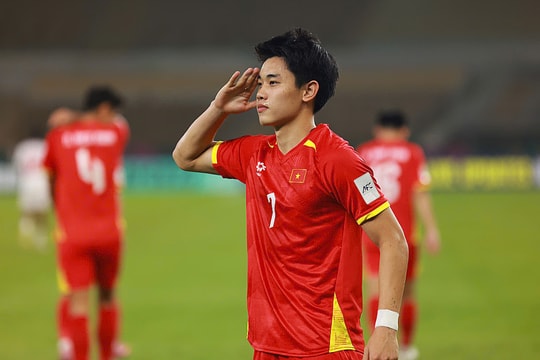 Sự đặc biệt trong bàn đánh đầu của Đình Bắc trước UAE