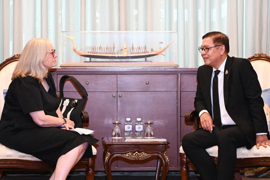 Thái Lan, Pakistan yêu cầu Mỹ giải thích về lệnh ngừng cấp visa định cư