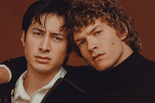 Hai chàng trai gen Z gây bão toàn cầu