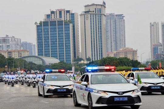 Phân luồng giao thông phục vụ Chương trình nghệ thuật chào mừng thành công Đại hội XIV của Đảng