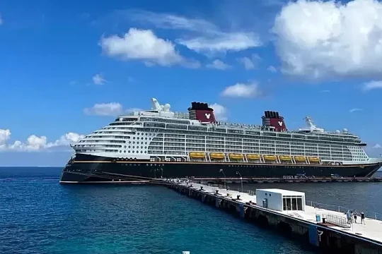 Khách 25 lần đi du thuyền tiết lộ mẹo tránh phòng xấu