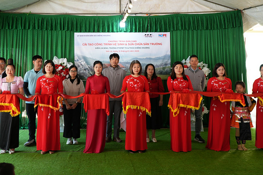 Điểm trường biên giới Sơn La 'thay áo mới' đón Tết