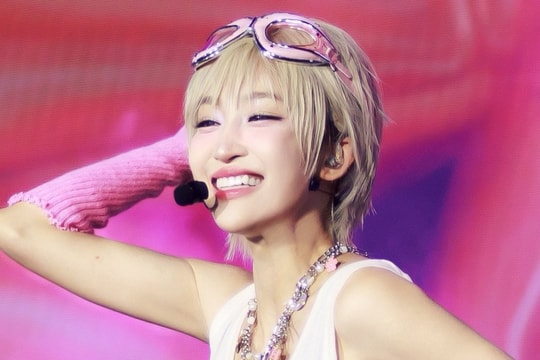 Juky San - Gen Z 'phá kén' sau 7 năm ca hát