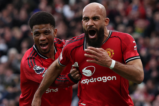 Keane cảnh báo không nên thổi phồng Man Utd