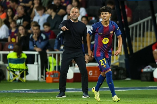 PSG nẫng tài năng của Barca