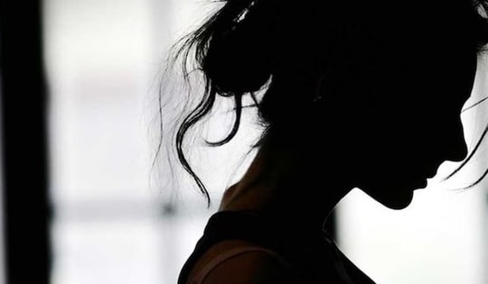 Không được chồng mua điện thoại mới, người vợ làm điều dại dột