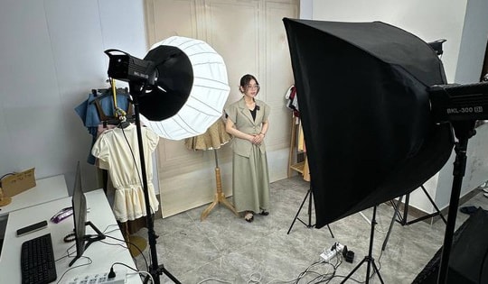 Dịch vụ livestream bán hàng Tết kín lịch, giá thuê KOL tăng chóng mặt