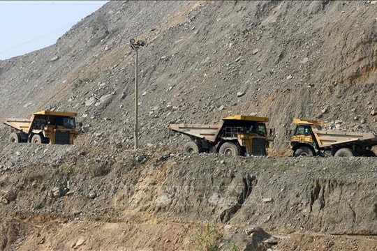 Sửa đổi quy định về cấp giấy phép khai thác khoáng sản