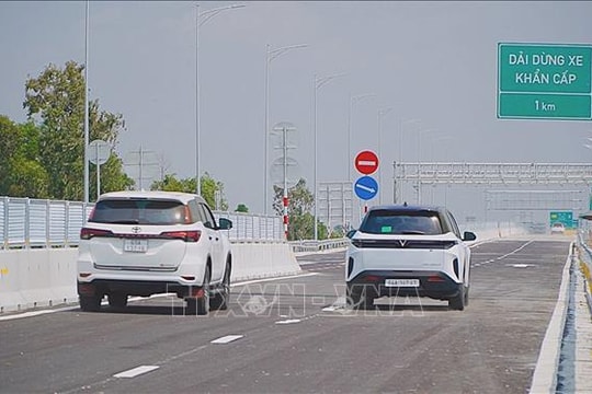 Cao tốc Cần Thơ - Cà Mau tạo động lực phát triển cho vùng đất cực Nam của Tổ quốc