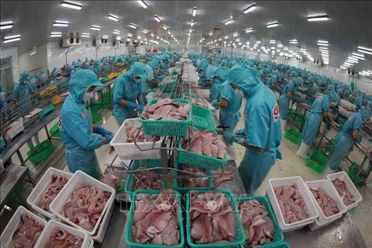 Bộ Công Thương tiếp tục hỗ trợ doanh nghiệp xử lý vướng mắc trong xuất khẩu