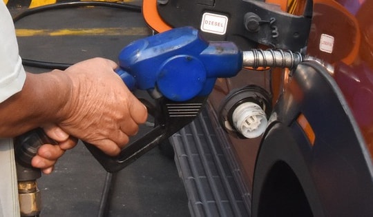 Thu hồi, tước giấy phép hàng loạt thương nhân xăng dầu