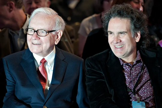 Con trai Warren Buffett không biết bố là tỷ phú