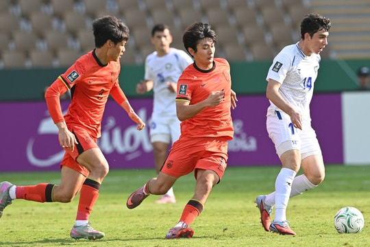 Cựu cầu thủ Man Utd: 'U23 Trung Quốc giống như kẹo chocolate dở tệ'