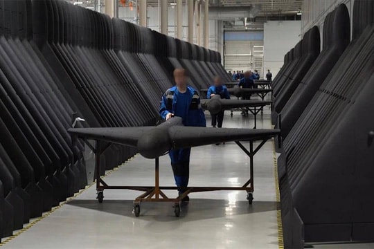 Tư lệnh Ukraine lo Nga xuất xưởng 1.000 UAV Geran mỗi ngày