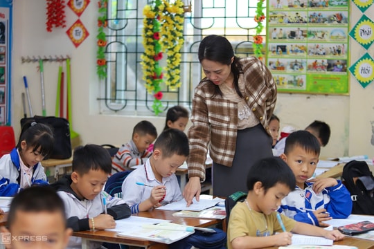 Bộ Tài chính: Hai nhóm giáo viên hợp đồng được thưởng Tết