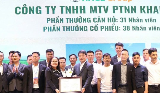 Nữ nhân viên được bầu Đức thưởng căn hộ kể lý do ở lại HAGL lúc khó khăn nhất