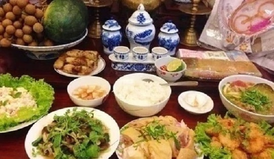 Văn khấn ngày mùng 1 tháng Chạp năm Ất Tỵ 2025