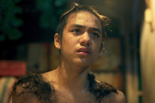 Diễn viên nhí đóng vai chính trong phim Việt đang dẫn đầu phòng vé là ai?