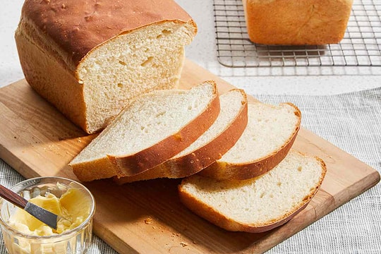 Bác sĩ gợi ý 3 cách ăn bánh mì giúp giảm nguy cơ ung thư