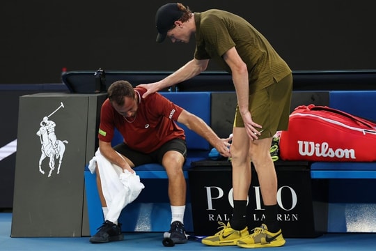 Sinner chỉ tốn 70 phút để vào vòng hai Australia Mở rộng