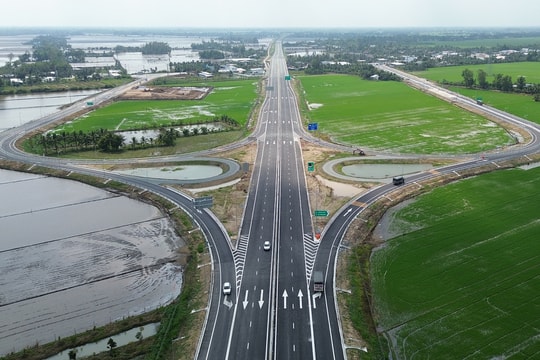 Diện mạo cao tốc Cần Thơ - Cà Mau sau khi thông xe đoạn cuối