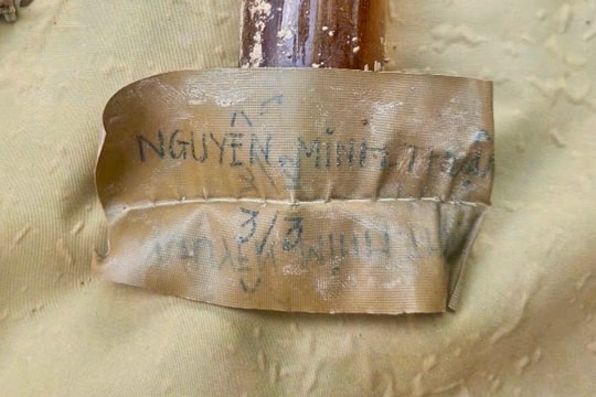 Tìm thấy hài cốt liệt sĩ cùng di vật ghi tên Nguyễn Minh Thuận